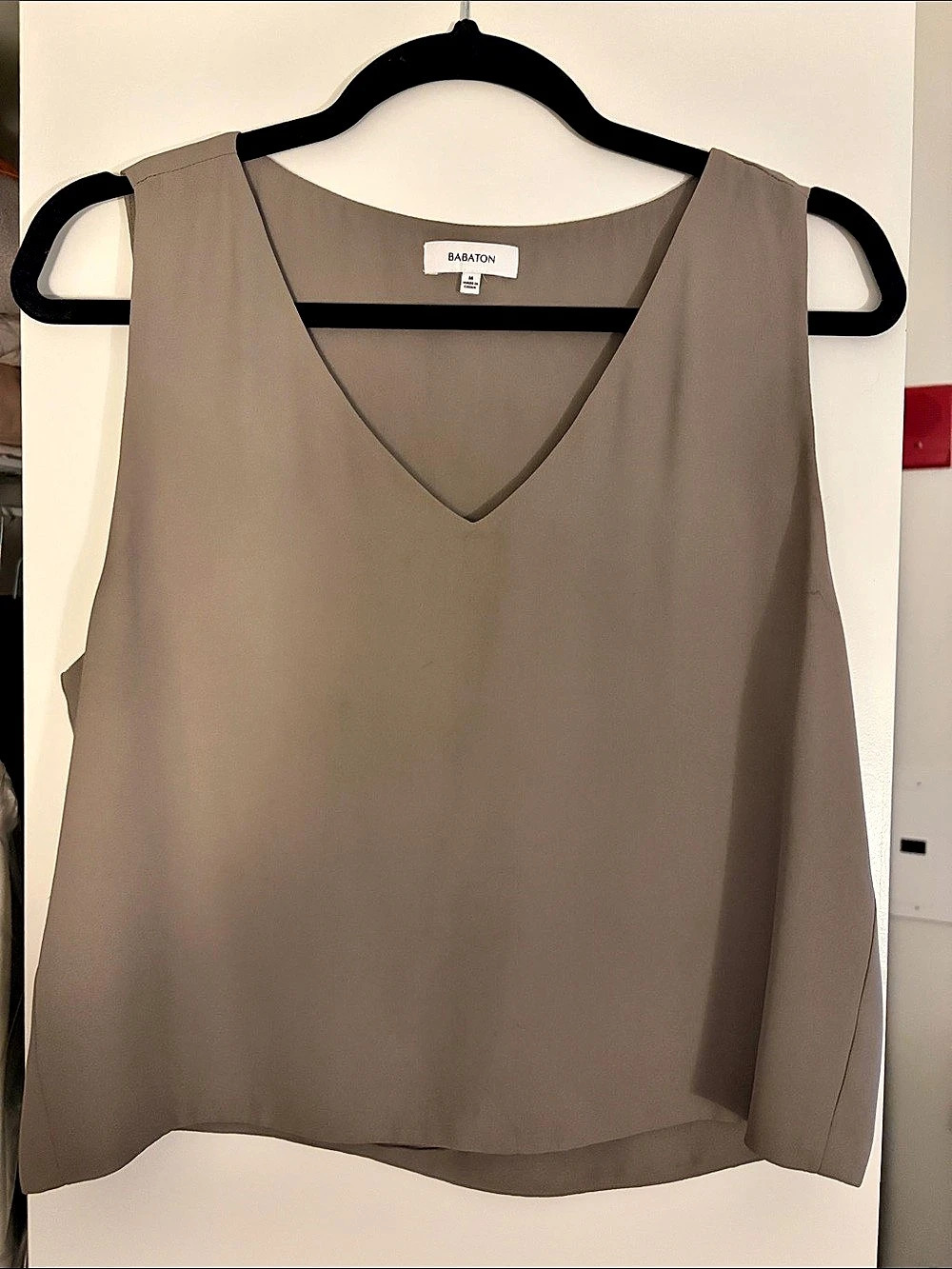Babaton Murphy Blouse V-Neck Brown Size Medium